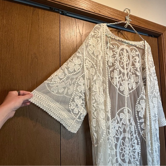 Altar'd State Ivory Mesh Embroidered Duster Lightweight Kimono Festival Boho - Picture 3 of 13